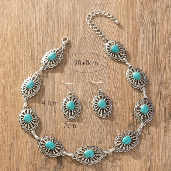 Vintage Silver Necklace with Turquoise Accents - Picture 3 of 3